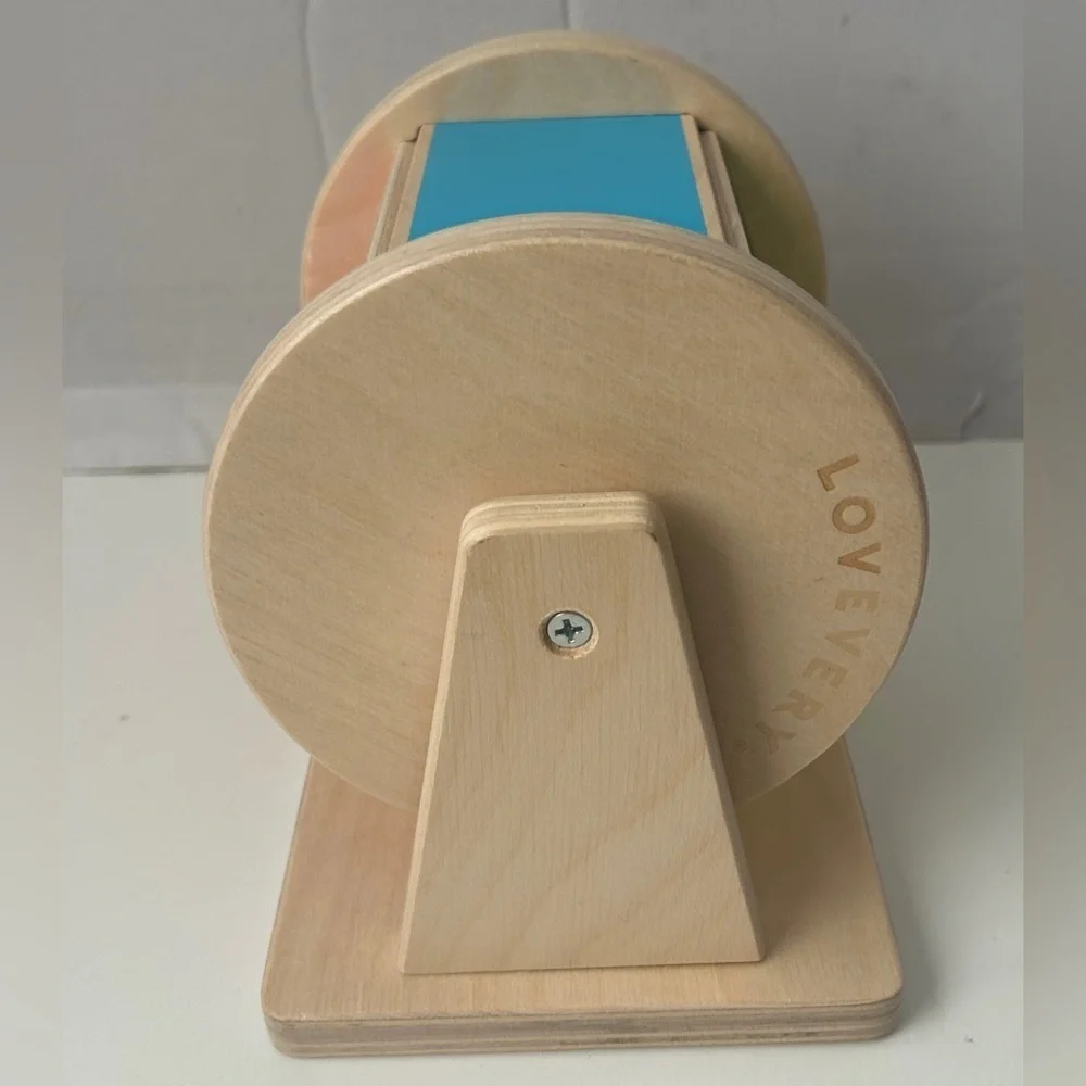 Lovevery Spinning Rainbow wheel